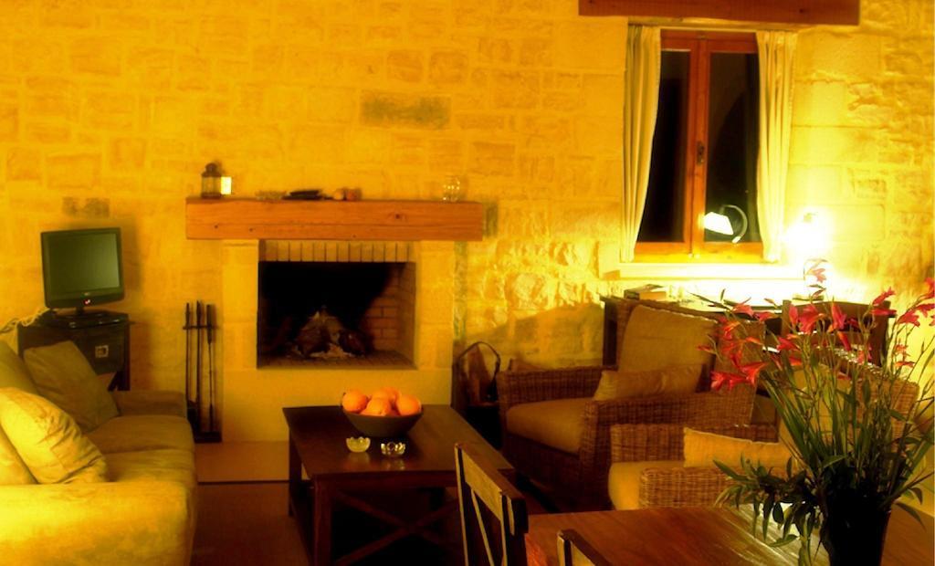 Villa Talea Exandis Bagian luar foto