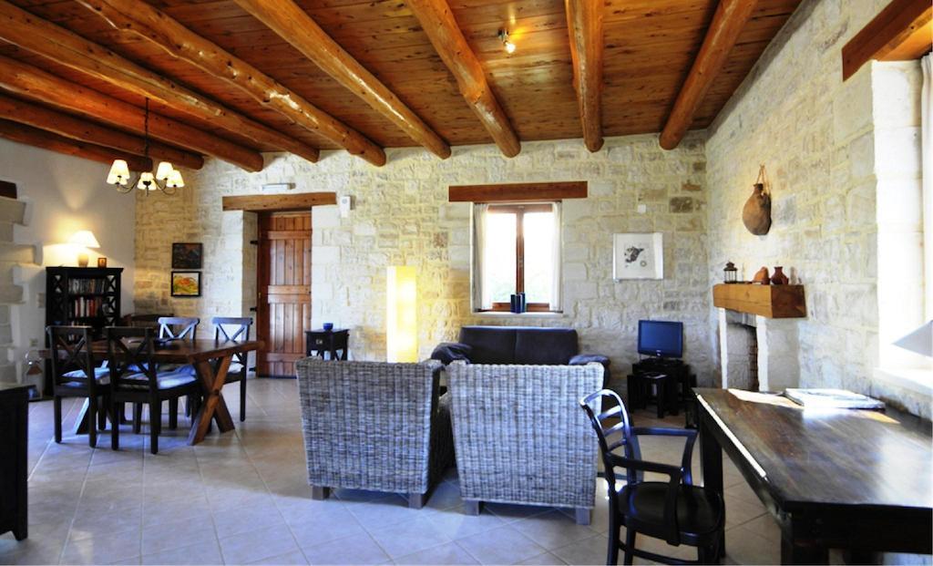 Villa Talea Exandis Bagian luar foto